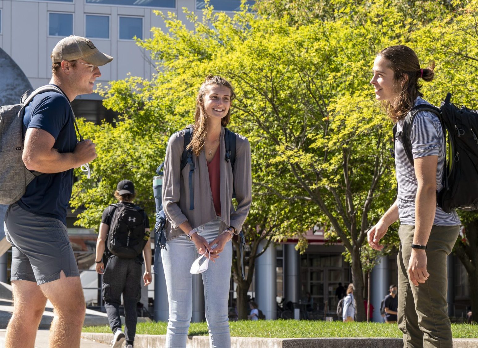 Students in front of Engineering Fountain